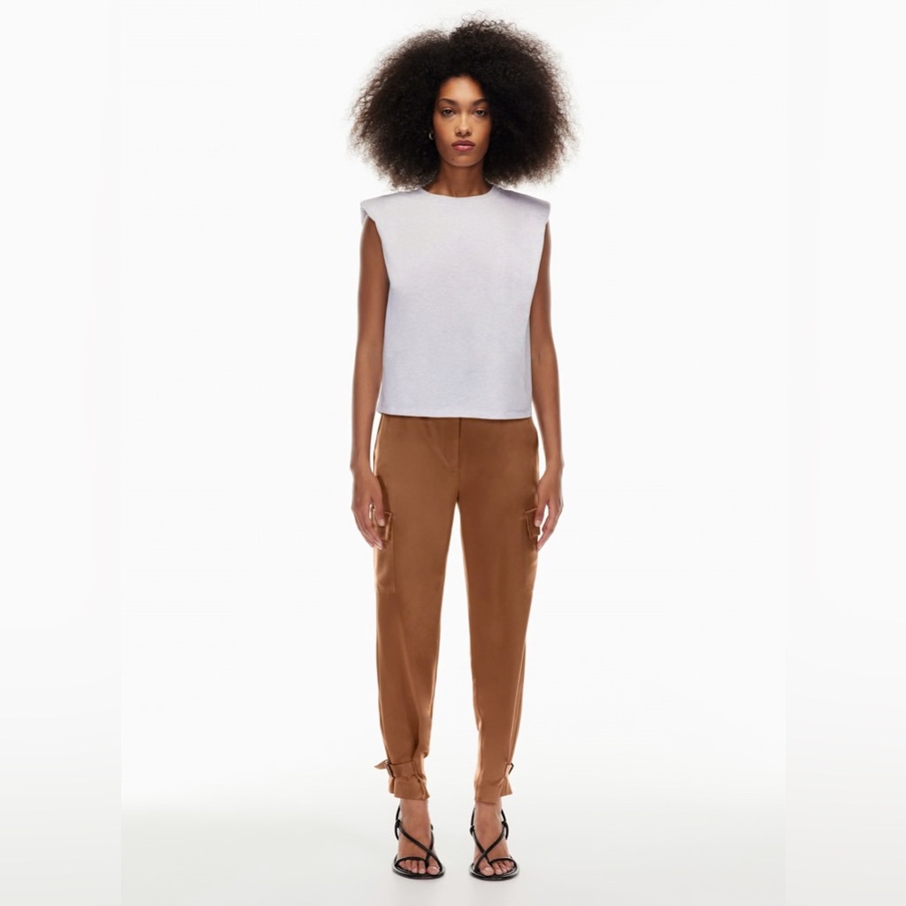 Aritzia Babaton Refined High-waisted satin cargo pants - Size: 8